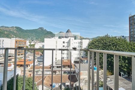 Quarto Varanda de apartamento para alugar com 1 quarto, 50m² em Grajau, Rio de Janeiro