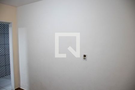 Quarto 2 de casa para alugar com 2 quartos, 85m² em Conjunto Residencial José Bonifácio, São Paulo