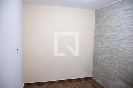 Quarto 2 de casa para alugar com 2 quartos, 85m² em Conjunto Residencial José Bonifácio, São Paulo