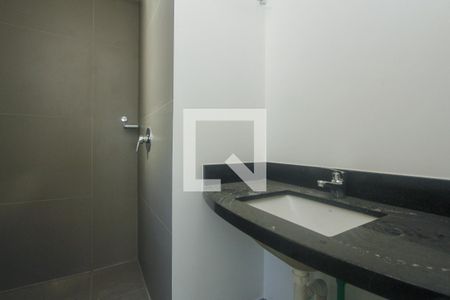 Banheiro  de kitnet/studio à venda com 1 quarto, 38m² em Boa Vista, Porto Alegre