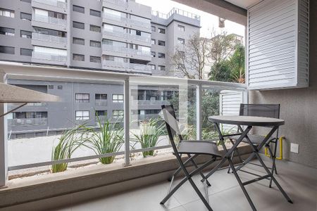 Sala/Cozinha - varanda de apartamento para alugar com 1 quarto, 32m² em Pinheiros, São Paulo