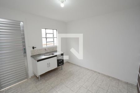 Sala/Cozinha de casa para alugar com 1 quarto, 35m² em Vila Constança, São Paulo