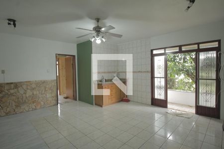 Sala/Cozinha de casa para alugar com 2 quartos, 240m² em Igara, Canoas