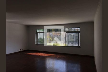 Casa para alugar com 3 quartos, 487m² em Parque Colonial, São Paulo