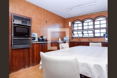 Casa à venda com 5 quartos, 1000m² em Mangabeiras, Belo Horizonte