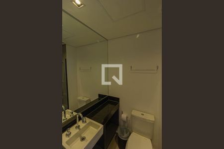 Banheiro de kitnet/studio para alugar com 1 quarto, 17m² em Consolação, São Paulo