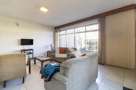 Sala de casa à venda com 3 quartos, 160m² em Vila Santo Estefano, São Paulo