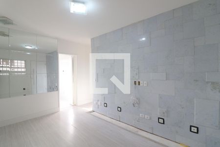 Sala  de apartamento para alugar com 2 quartos, 58m² em Santa Teresinha, São Paulo