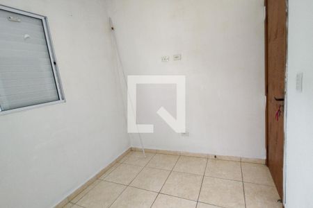 Quarto de casa de condomínio para alugar com 2 quartos, 60m² em Mirim, Praia Grande