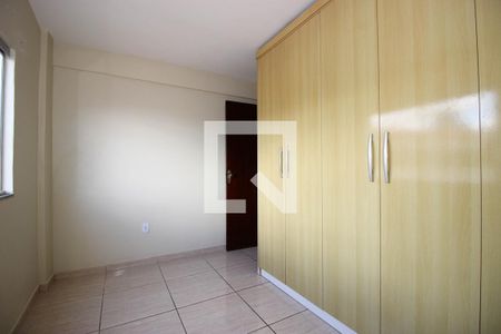 Quarto 2 de apartamento para alugar com 2 quartos, 65m² em Guará Ii, Brasília