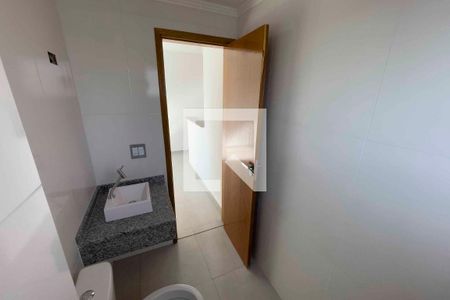 Banheiro de apartamento para alugar com 1 quarto, 30m² em Vila Margarida, São Paulo