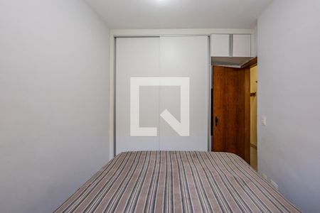 Quarto 1 de apartamento para alugar com 2 quartos, 72m² em Estoril, Belo Horizonte