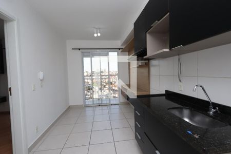 Sala/Cozinha de apartamento para alugar com 1 quarto, 28m² em Vila Alpina, São Paulo