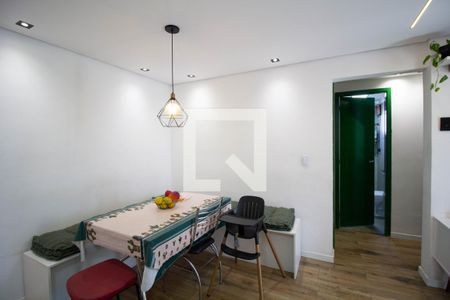 Sala de apartamento à venda com 2 quartos, 101m² em Vila Carmosina, São Paulo