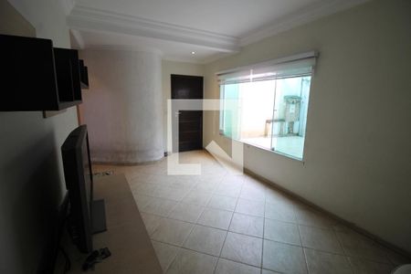 Sala de casa para alugar com 3 quartos, 270m² em Vila Prudente, São Paulo