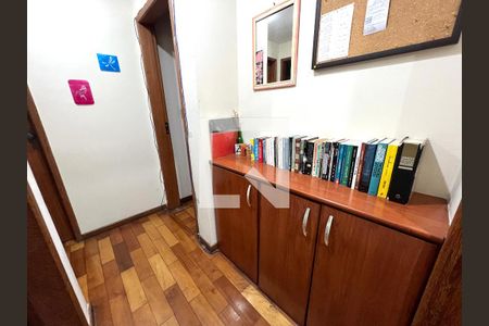 Corredor de apartamento à venda com 3 quartos, 94m² em Ouro Preto, Belo Horizonte