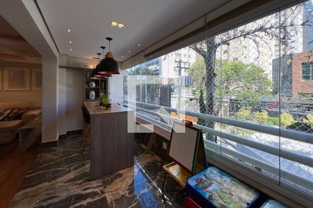 Varanda de apartamento à venda com 3 quartos, 137m² em Vila Olímpia, São Paulo