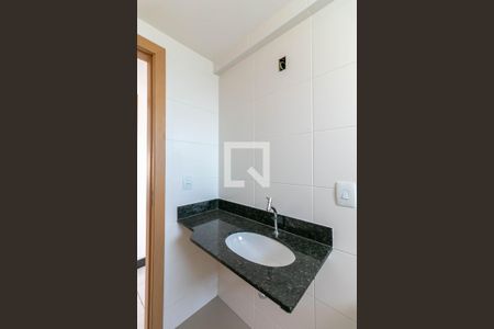 Apartamento à venda com 60m², 2 quartos e 2 vagas Apartamento à venda com 60m², 2 quartos e 2 vagasBanheiro Social