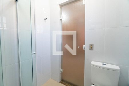 Banheiro de casa de condomínio à venda com 3 quartos, 174m² em Vila Campestre, São Paulo