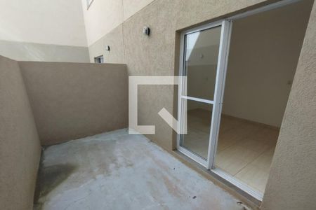 Apartamento para alugar com 45m², 2 quartos e 1 vaga Apartamento para alugar com 45m², 2 quartos e 1 vagaVaranda