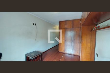 Quarto 1 de casa à venda com 5 quartos, 247m² em Vila Pires, Santo André