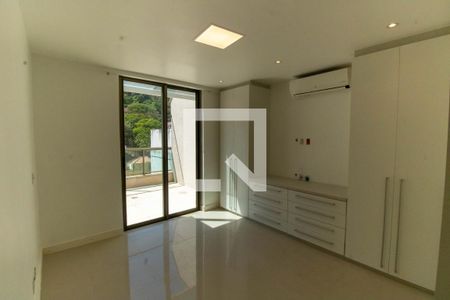 Suíte de apartamento para alugar com 2 quartos, 147m² em Charitas, Niterói