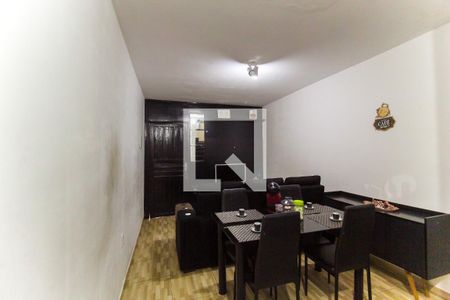 Sala de casa de condomínio para alugar com 2 quartos, 70m² em Parada Xv de Novembro, São Paulo