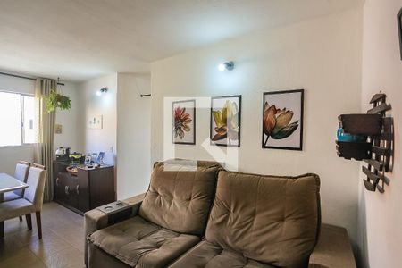 Sala de apartamento para alugar com 2 quartos, 50m² em Parque Pinheiros, Taboão da Serra