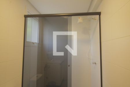 Banheiro de kitnet/studio para alugar com 1 quarto, 48m² em Rio Branco, Porto Alegre