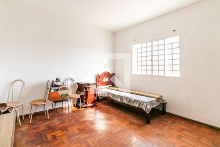 Quarto 1 de casa para alugar com 2 quartos, 89m² em Novo Glória, Belo Horizonte