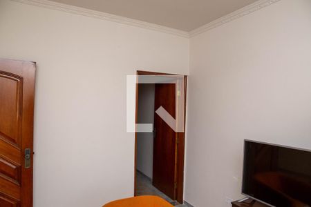 Sala de casa para alugar com 3 quartos, 393m² em Taboão, Diadema
