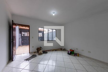 Sala de casa para alugar com 2 quartos, 72m² em Vila Ivone, São Paulo