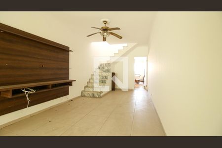 Sala de casa para alugar com 3 quartos, 250m² em Jardim Vila Formosa, São Paulo