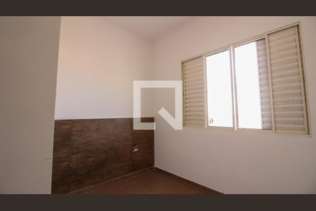 Quarto de casa para alugar com 3 quartos, 250m² em Jardim Vila Formosa, São Paulo