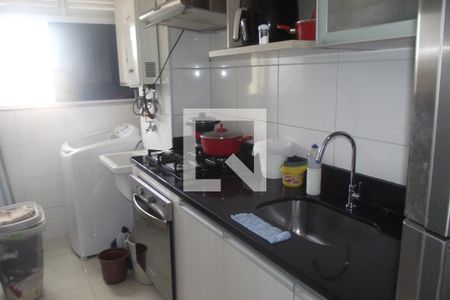 Cozinha de apartamento à venda com 3 quartos, 70m² em Del Castilho, Rio de Janeiro