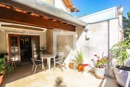 Varanda de casa à venda com 3 quartos, 131m² em Parque Monte Alegre, Taboão da Serra