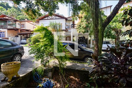 Vista  de casa de condomínio à venda com 4 quartos, 126m² em Santa Rosa, Niterói