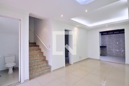 Sala de casa à venda com 3 quartos, 93m² em Utinga, Santo André