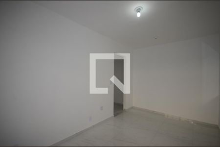 Sala de apartamento para alugar com 2 quartos, 70m² em Vila da Penha, Rio de Janeiro