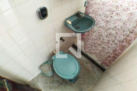 Casa à venda com 260m², 5 quartos e 3 vagas Casa à venda com 260m², 5 quartos e 3 vagasBanheiro de serviço