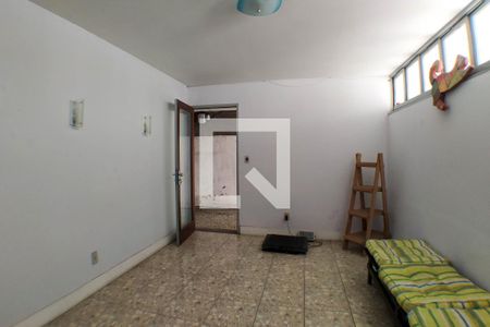 Sala 2 de casa para alugar com 5 quartos, 260m² em Centro, Niterói