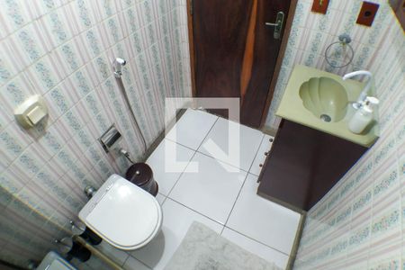 Casa à venda com 260m², 5 quartos e 3 vagas Casa à venda com 260m², 5 quartos e 3 vagasBanheiro Social 2