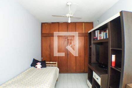 Casa à venda com 260m², 5 quartos e 3 vagas Casa à venda com 260m², 5 quartos e 3 vagasQuarto 2