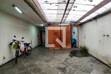 Casa à venda com 260m², 5 quartos e 3 vagas