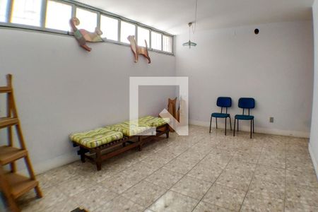 Sala 2 de casa para alugar com 5 quartos, 260m² em Centro, Niterói