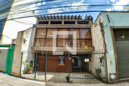 Casa à venda com 260m², 5 quartos e 3 vagas