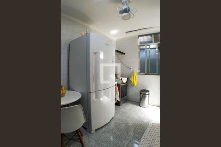 Casa à venda com 260m², 5 quartos e 3 vagas Casa à venda com 260m², 5 quartos e 3 vagasCozinha