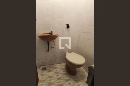 Casa à venda com 260m², 5 quartos e 3 vagas Casa à venda com 260m², 5 quartos e 3 vagasLavabo