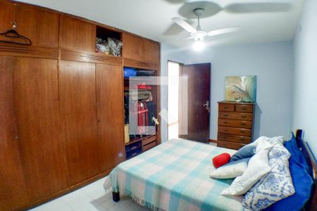 Casa à venda com 260m², 5 quartos e 3 vagas Casa à venda com 260m², 5 quartos e 3 vagasQuarto 3