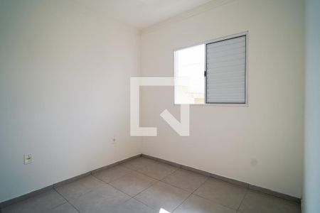 Quarto de apartamento para alugar com 2 quartos, 44m² em Lopes de Oliveira, Sorocaba